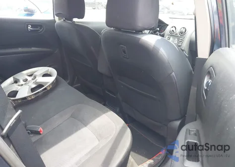 2015 Nissan Rogue Select S z USA, uszkodzony, nr VIN JN8AS5MV3FW251669